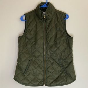 Old Navy Puffer Vest